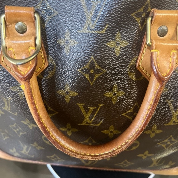 Authentic Louis Vuitton Alma with bonus Lipstick/Cigarette case. - Picture 7 of 12